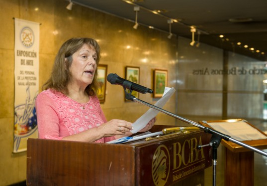 María Ester Rey, Presidenta de SIRGAR, inauguró la XXV Exposición de Arte.